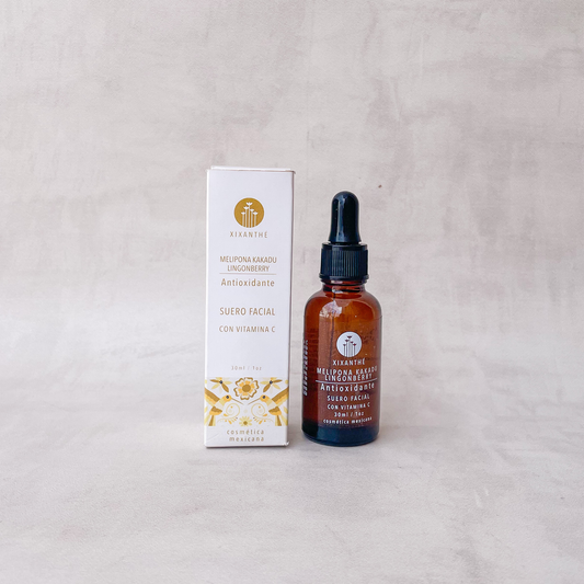 Suero Antioxidante con Vitamina C — Melipona · Kakadu · Lingonberry